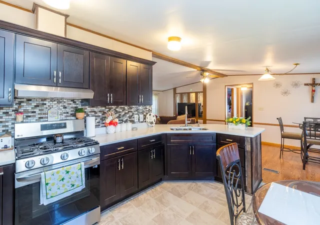 Photo 29 of Manufactured home for sale at 610 Eastwood Ln, Belvidere, IL 61008 | MLS# 12758299 | Listing updated on 2026-09-13