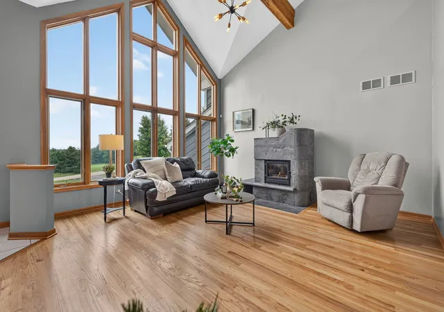 Photo 4 of Single family home for sale at 45w169 Hillview Ln, Hampshire, IL 60140 | MLS# 12758305 | Listing updated on 2026-10-06