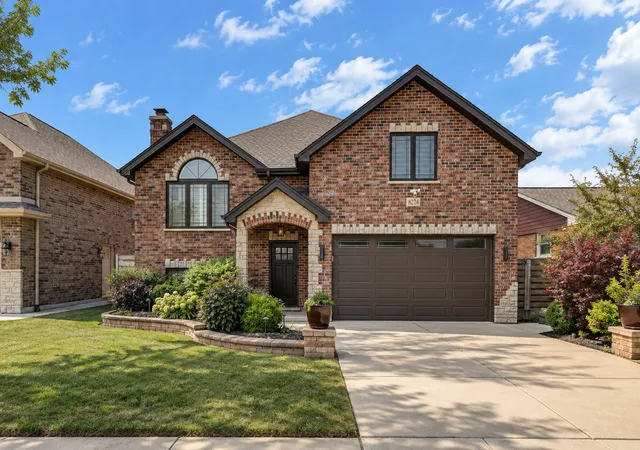Photo 1 of Single family home for sale at 8224 Laramie Ave, Burbank, IL 60459 | MLS# 12758310 | Listing updated on 2026-10-01