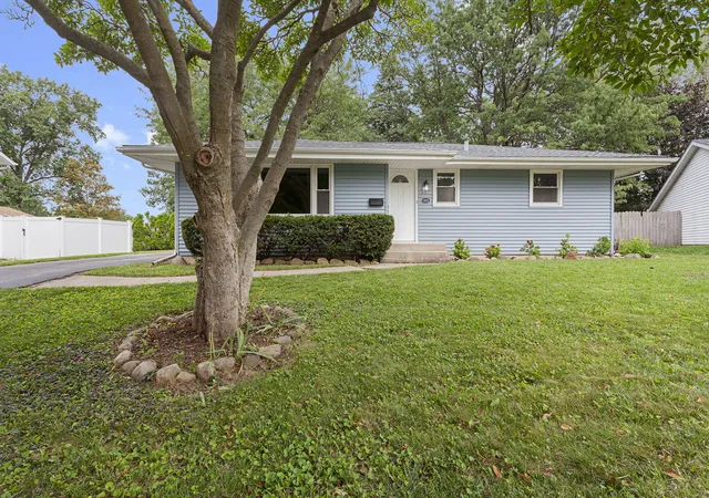 Photo 1 of Single family home for sale at 903 W 10th Street, Belvidere, IL 61008 | MLS# 12758315 | Listing updated on 2026-09-19