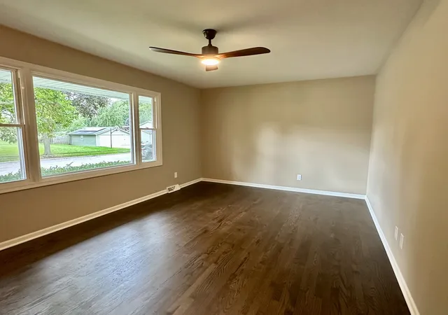 Photo 3 of Single family home for sale at 903 W 10th Street, Belvidere, IL 61008 | MLS# 12758315 | Listing updated on 2026-09-19