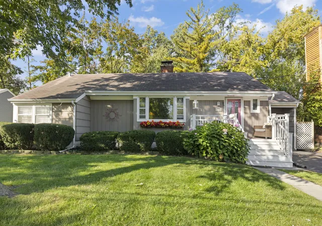 Single family home for sale at 18126 Loomis Ave, Homewood, IL 60430 | MLS# 12758316