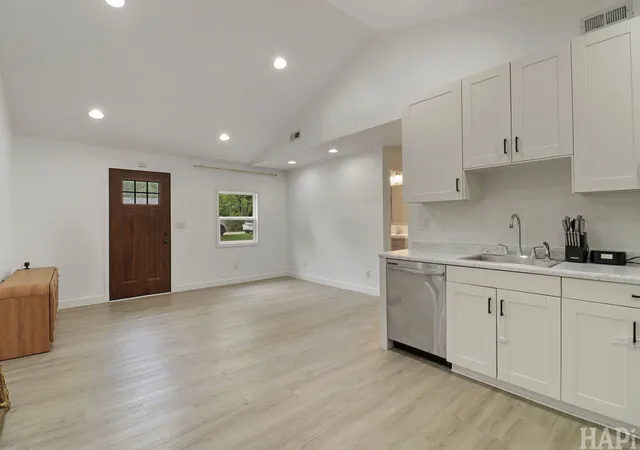 Photo 4 of Single family home for sale at 25425 W Arcade Dr, Lake Villa, IL 60046 | MLS# 12758319 | Listing updated on 2026-09-13