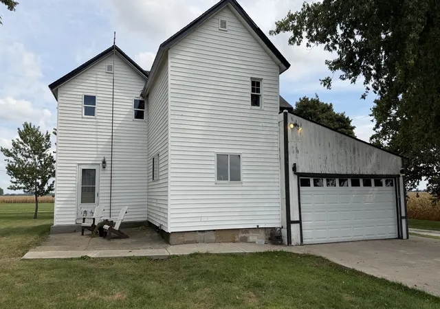 Photo 2 of Single family home for sale at 6151 Cunniff Rd, Tampico, IL 61283 | MLS# 12758326 | Listing updated on 2026-09-14