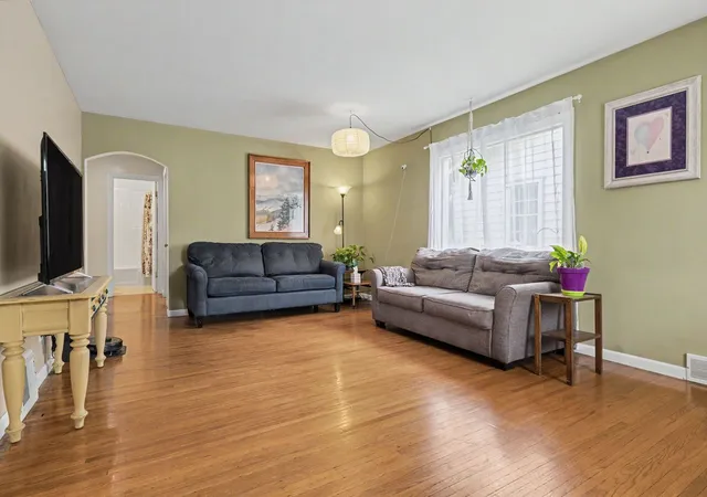 Photo 3 of Single family home for sale at 1115 Hovey Ave, Normal, IL 61761 | MLS# 12758329 | Listing updated on 2026-09-16
