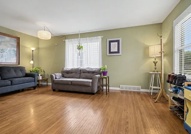Photo 4 of Single family home for sale at 1115 Hovey Ave, Normal, IL 61761 | MLS# 12758329 | Listing updated on 2026-09-16