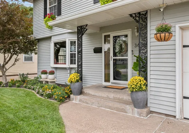 Photo 3 of Sale Pending at 3610 37th Street, Moline, IL 61265 | MLS# 12758352 | Listing updated on 2026-09-25