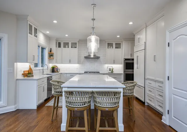 Photo 3 of Single family home for sale at 830 N Sleight St, Naperville, IL 60563 | MLS# 12758373 | Listing updated on 2026-09-23