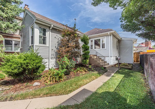 Photo 1 of Single family home for sale at 10825 S Artesian Ave, Chicago, IL 60655 | MLS# 12758380 | Listing updated on 2026-09-24