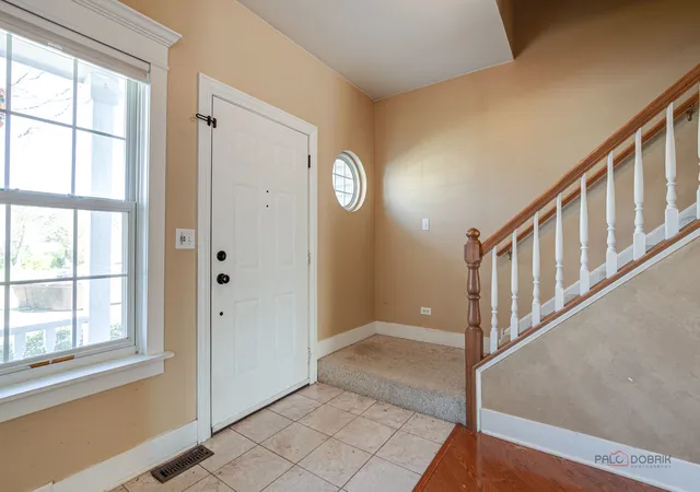 Photo 2 of Single family home for sale at 34098 N Sulkey Dr, Grayslake, IL 60030 | MLS# 12758386 | Listing updated on 2026-10-23