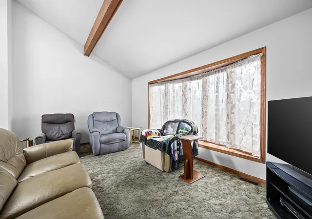 Photo 3 of Single family home for sale at 8515 Leclaire Ave, Burbank, IL 60459 | MLS# 12758392 | Listing updated on 2026-09-24