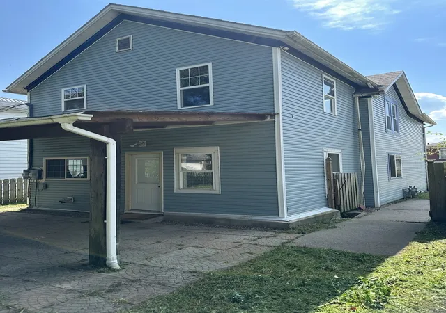 Listing Photo 5 - Condo for sale in building located at 34 3rd St, Savanna, IL 61074