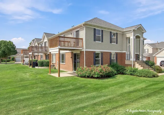 Photo 29 of Single family home for sale at 512 Legend Ln, Mc Henry, IL 60050 | MLS# 12758399 | Listing updated on 2026-09-14