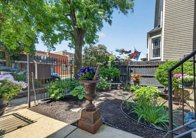 Photo 1 of Condo for sale at 2709 N Campbell Ave #1, Chicago, IL 60647 | MLS# 12758400 | Listing updated on 2026-09-21