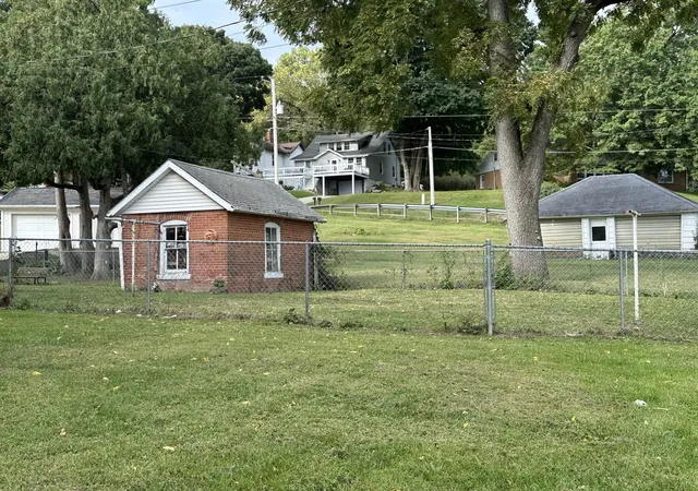 Photo 2 of Single family home for sale at 1520 Chicago Ave, Savanna, IL 61074 | MLS# 12758410 | Listing updated on 2026-09-14