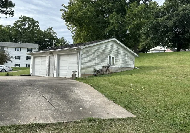 Photo 4 of Single family home for sale at 1520 Chicago Ave, Savanna, IL 61074 | MLS# 12758410 | Listing updated on 2026-09-14