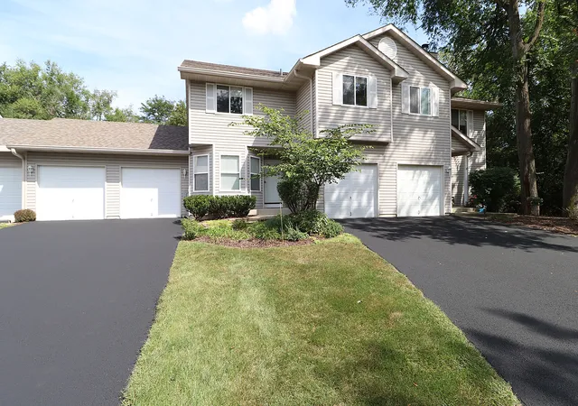 Photo 1 of Townhouse for sale at 4177 Whitetail Ct, Joliet, IL 60431 | MLS# 12758435 | Listing updated on 2026-09-23