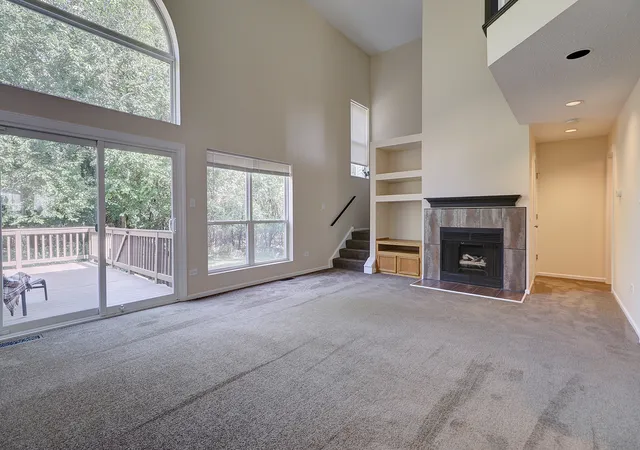 Photo 3 of Townhouse for sale at 4177 Whitetail Ct, Joliet, IL 60431 | MLS# 12758435 | Listing updated on 2026-09-23