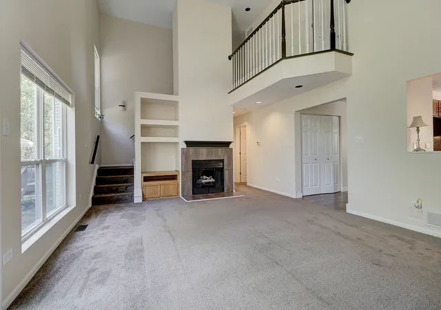 Photo 4 of Townhouse for sale at 4177 Whitetail Ct, Joliet, IL 60431 | MLS# 12758435 | Listing updated on 2026-09-23