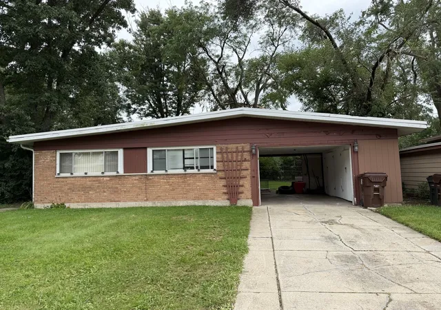 Photo 1 of Single family home for sale at 125 Algonquin St, Park Forest, IL 60466 | MLS# 12758436 | Listing updated on 2026-09-22