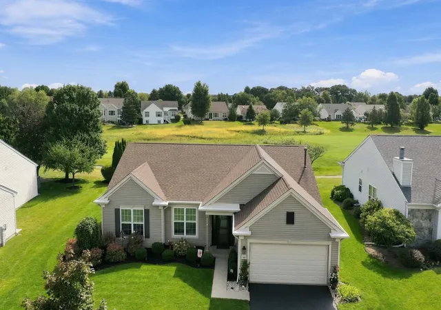 Photo 2 of Single family home for sale at 11990 Summer Ridge Ln, Huntley, IL 60142 | MLS# 12758438 | Listing updated on 2026-09-28