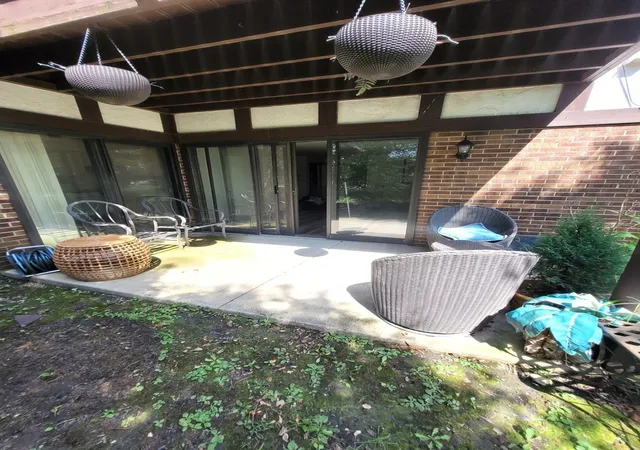 Photo 18 of Condo for sale at 9303 Montgomery Dr #154, Orland Park, IL 60462 | MLS# 12758445 | Listing updated on 2026-09-14