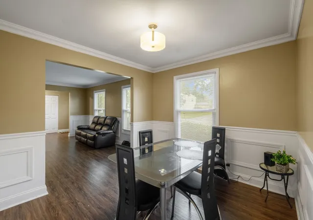 Photo 4 of Single family home for sale at 944 Carol Ln, Crete, IL 60417 | MLS# 12758455 | Listing updated on 2026-09-23
