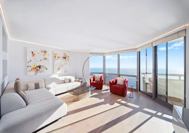 Photo 2 of Condo for sale at 195 N Harbor Dr #5403, Chicago, IL 60601 | MLS# 12758459 | Listing updated on 2026-09-24