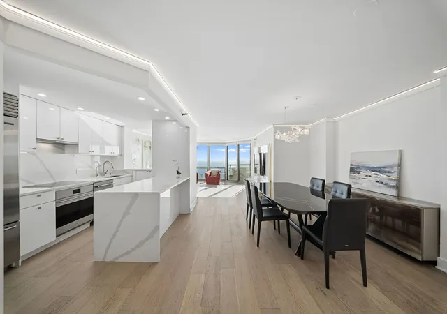 Photo 4 of Condo for sale at 195 N Harbor Dr #5403, Chicago, IL 60601 | MLS# 12758459 | Listing updated on 2026-09-24