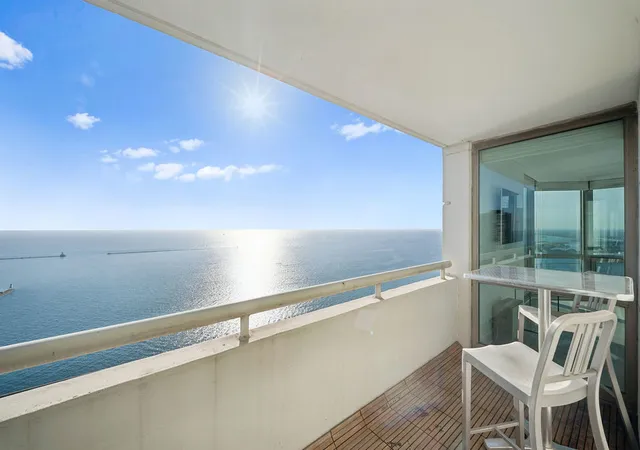 Photo 3 of Condo for sale at 195 N Harbor Dr #5403, Chicago, IL 60601 | MLS# 12758459 | Listing updated on 2026-09-24