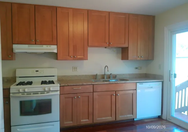 Photo 3 of Single family home for sale at 291 Hill Ave, Bartlett, IL 60103 | MLS# 12758461 | Listing updated on 2026-09-24