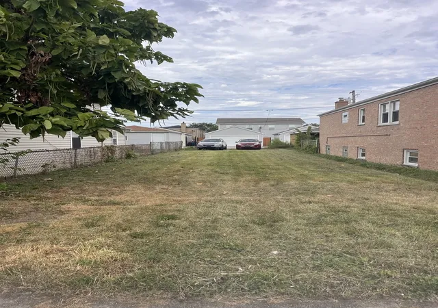 Photo 1 of Land for sale at 7506 W 64th Street, Summit, IL 60501 | MLS# 12758471 | Listing updated on 2026-09-30