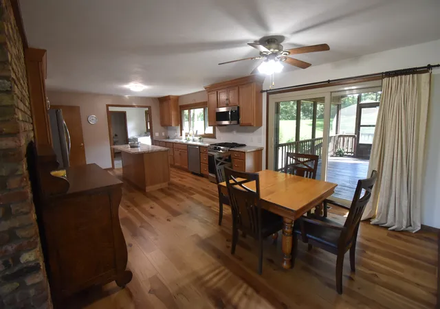 Photo 4 of Single family home for sale at 7922 78th Avenue, Milan, IL 61264 | MLS# 12758479 | Listing updated on 2026-09-16