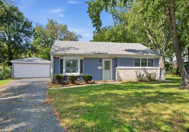 Photo 1 of Single family home for sale at 6 Mantua Ct, Park Forest, IL 60466 | MLS# 12758486 | Listing updated on 2026-09-19