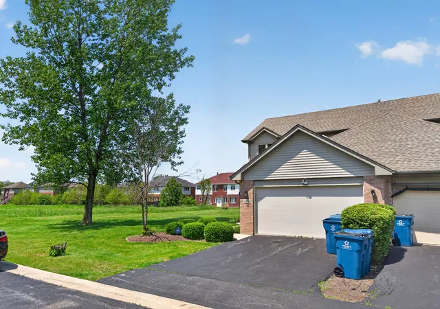 Photo 2 of Townhouse for sale at 24556 S Independence Blvd, Crete, IL 60417 | MLS# 12758511 | Listing updated on 2026-09-19