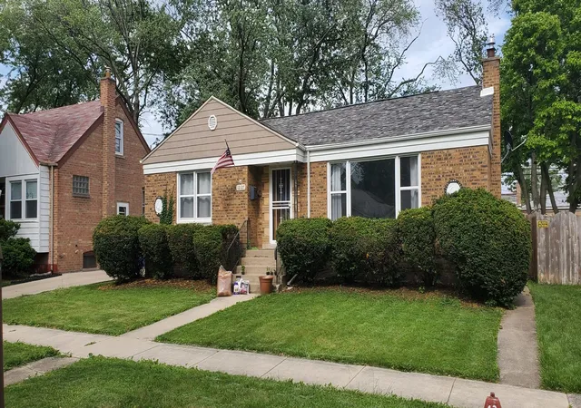 Photo 1 of Single family home for sale at 12127 Artesian Ave, Blue Island, IL 60406 | MLS# 12758517 | Listing updated on 2026-09-15