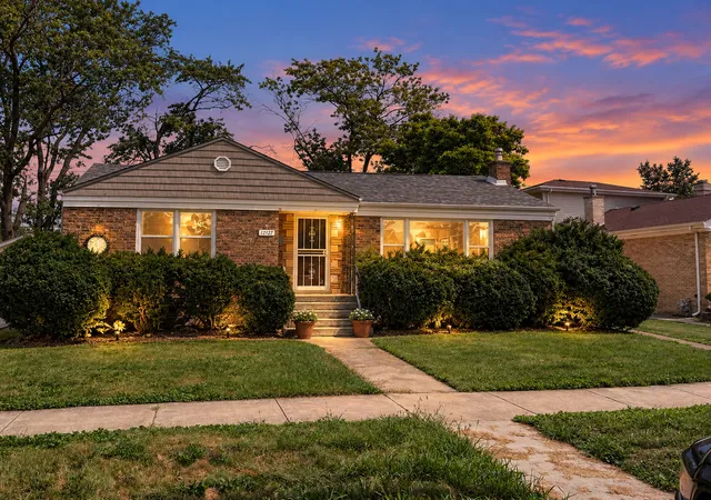 Photo 2 of Single family home for sale at 12127 Artesian Ave, Blue Island, IL 60406 | MLS# 12758517 | Listing updated on 2026-09-15