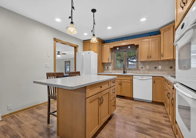 Photo 2 of Single family home for sale at 3980 Prairie Ln, Morris, IL 60450 | MLS# 12758520 | Listing updated on 2026-10-05