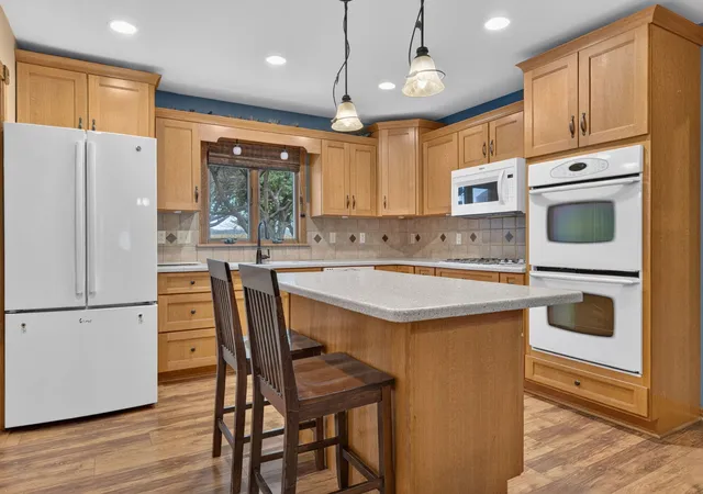 Photo 3 of Single family home for sale at 3980 Prairie Ln, Morris, IL 60450 | MLS# 12758520 | Listing updated on 2026-10-05