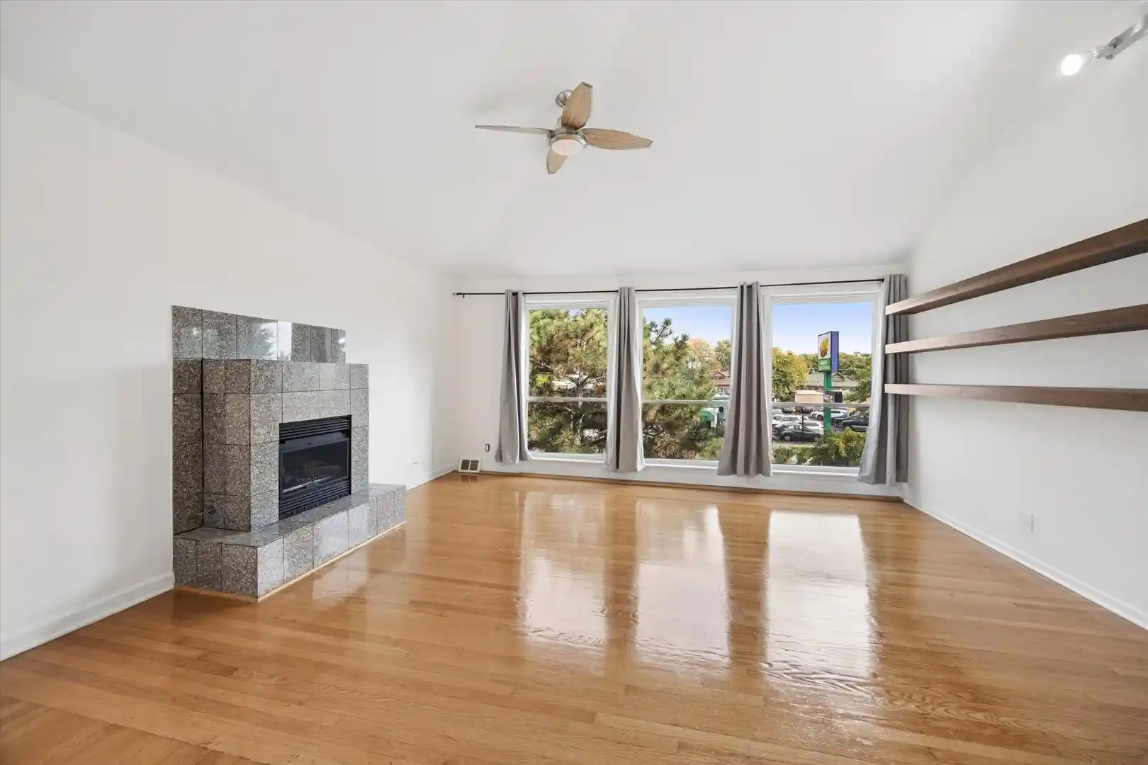 Listing Photo 2 - Condo for sale in 3010 Harlem Ave located at 3010 Harlem Ave, Riverside, IL 60546 - Unit 3010 Harlem Ave