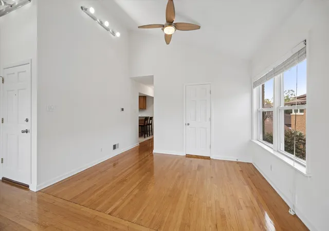Listing Photo 4 - Condo for sale in building located at 3010 Harlem Ave, Riverside, IL 60546 - Unit #3