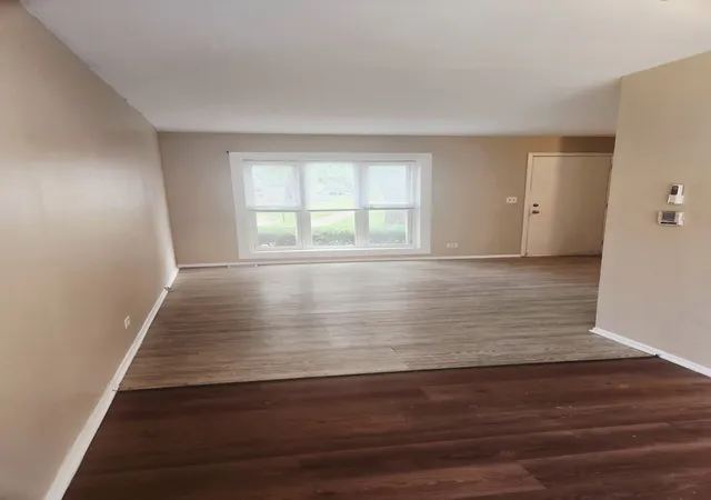 Photo 3 of Townhouse for sale at 3152 Medford Ct #3152, Streamwood, IL 60107 | MLS# 12758529 | Listing updated on 2026-10-02