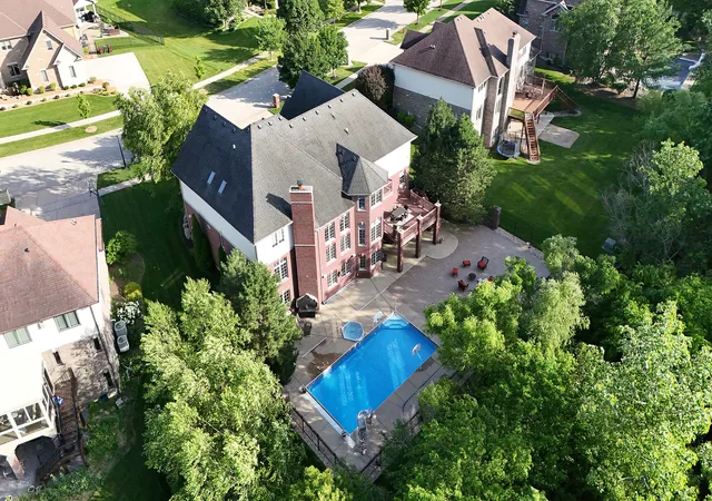 Photo 1 of Single family home for sale at 22550 Nature Crk Cir, Frankfort, IL 60423 | MLS# 12758539 | Listing updated on 2026-10-09