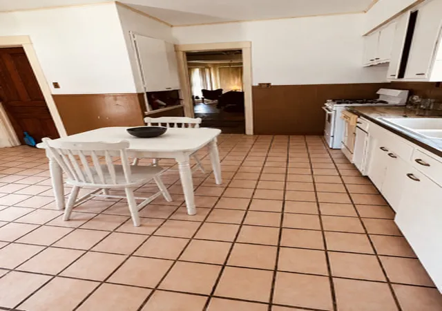 Photo 3 of Multi family home for sale at 397 W Chebanse Ave, Chebanse, IL 60922 | MLS# 12758554 | Listing updated on 2026-10-03
