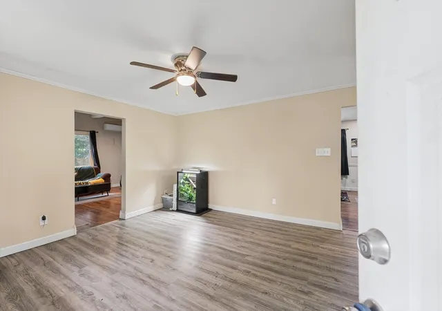 Photo 4 of Single family home for sale at 549 S Hinkley St, Bement, IL 61813 | MLS# 12758560 | Listing updated on 2026-09-14
