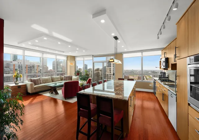 Photo 2 of Condo for sale at 701 S Wells St #2803, Chicago, IL 60607 | MLS# 12758569 | Listing updated on 2026-09-14