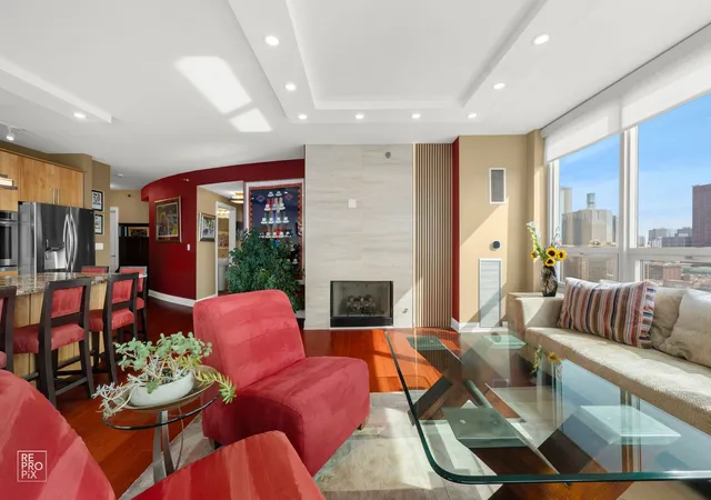 Photo 3 of Condo for sale at 701 S Wells St #2803, Chicago, IL 60607 | MLS# 12758569 | Listing updated on 2026-09-14