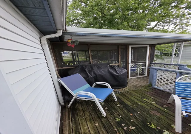 Photo 4 of Manufactured home for sale at 1306 13th Street, Bloomington, IL 61704 | MLS# 12758572 | Listing updated on 2026-10-05