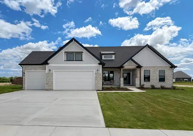 Photo 2 of Single family home for sale at 656 Zagreb Ave, Sycamore, IL 60178 | MLS# 12758591 | Listing updated on 2026-10-22