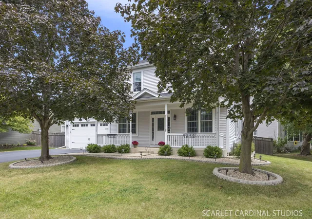 Photo 2 of Single family home for sale at 400 Kensington Dr, Oswego, IL 60543 | MLS# 12758599 | Listing updated on 2026-10-02